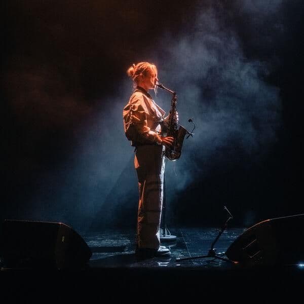 Laura_Misch-Lithic_Live_at_the_Barbican_-16BIT-WEB-FLAC-2026-ENRiCH