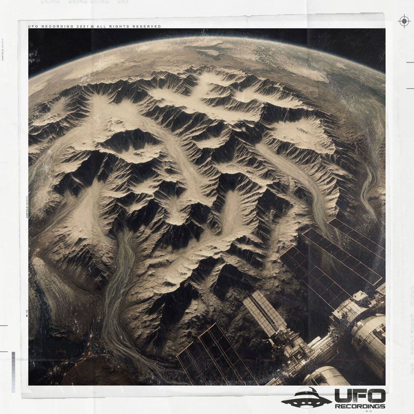 WAVESMAN-Living_Materials-_UFO773_-WEB-2026-PTC