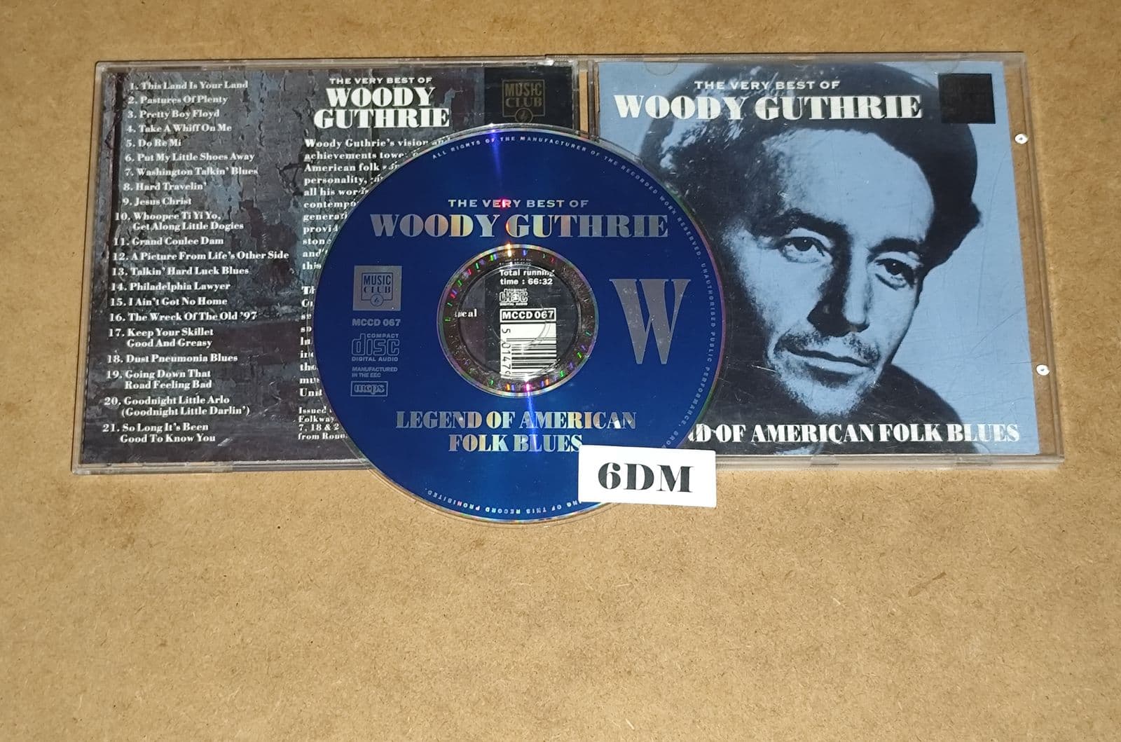 Woody_Guthrie-The_Very_Best_Of-_MCCD067_-CD-FLAC-1992-6DM