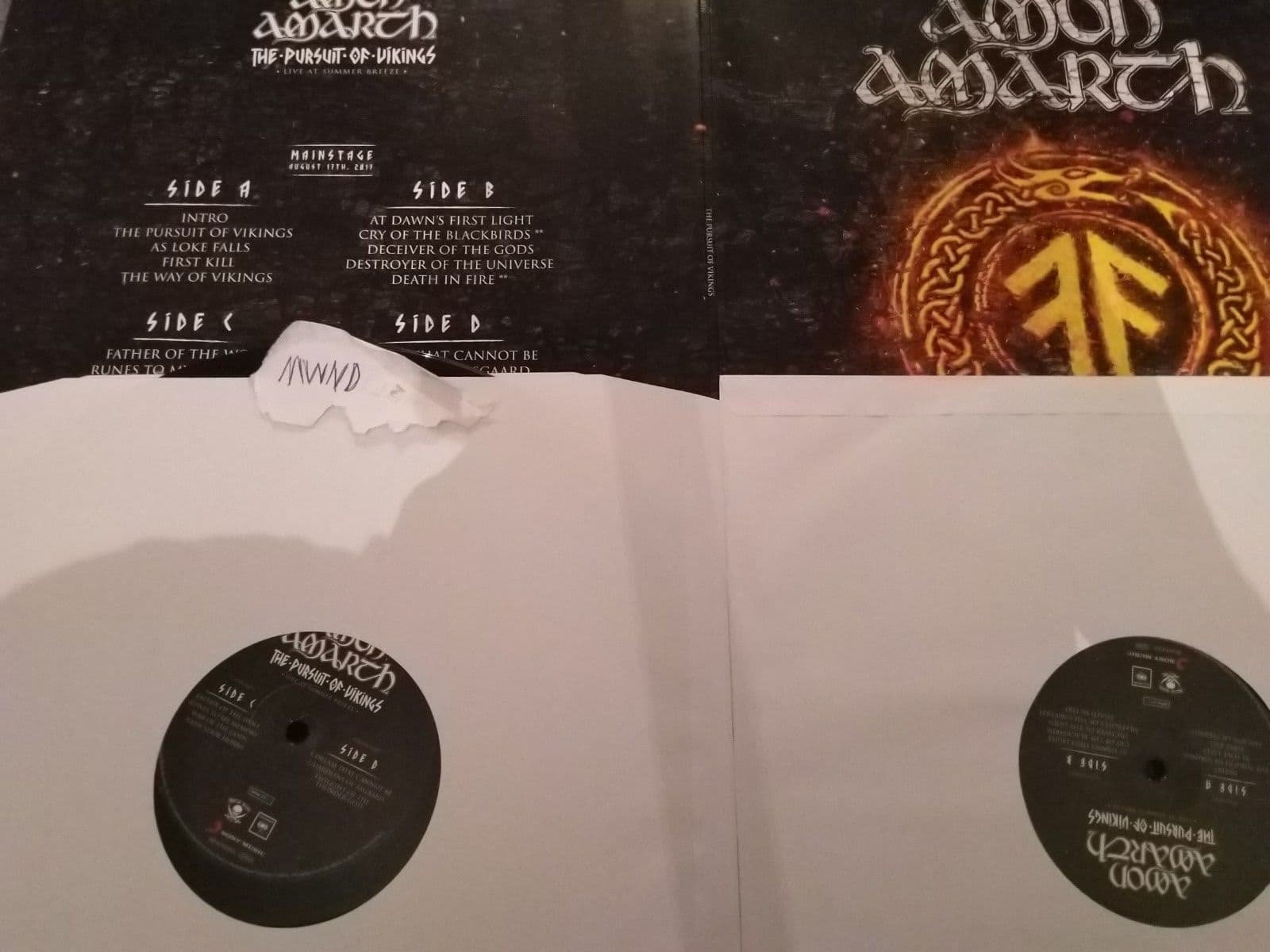 Amon_Amarth-The_Pursuit_Of_Vikings_Live_At_Summer_Breeze-2LP-FLAC-2018-mwnd