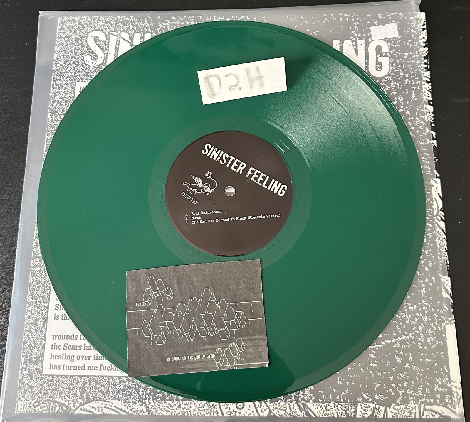 Heavens_Die_And_Sinister_Feeling-Heavens_Die_And_Sinister_Feeling-SPLIT-LP-FLAC-2026-FIXIE