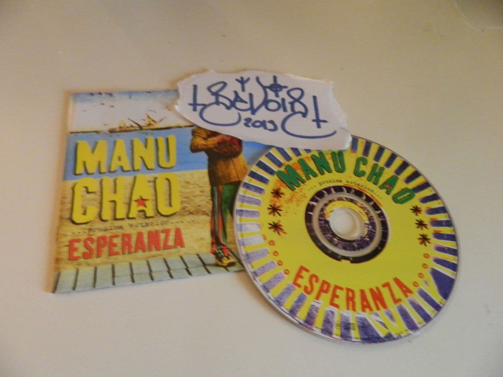 Manu_Chao-Proxima_Estacion_Esperanza-ES-CD-FLAC-2001-DeVOiD