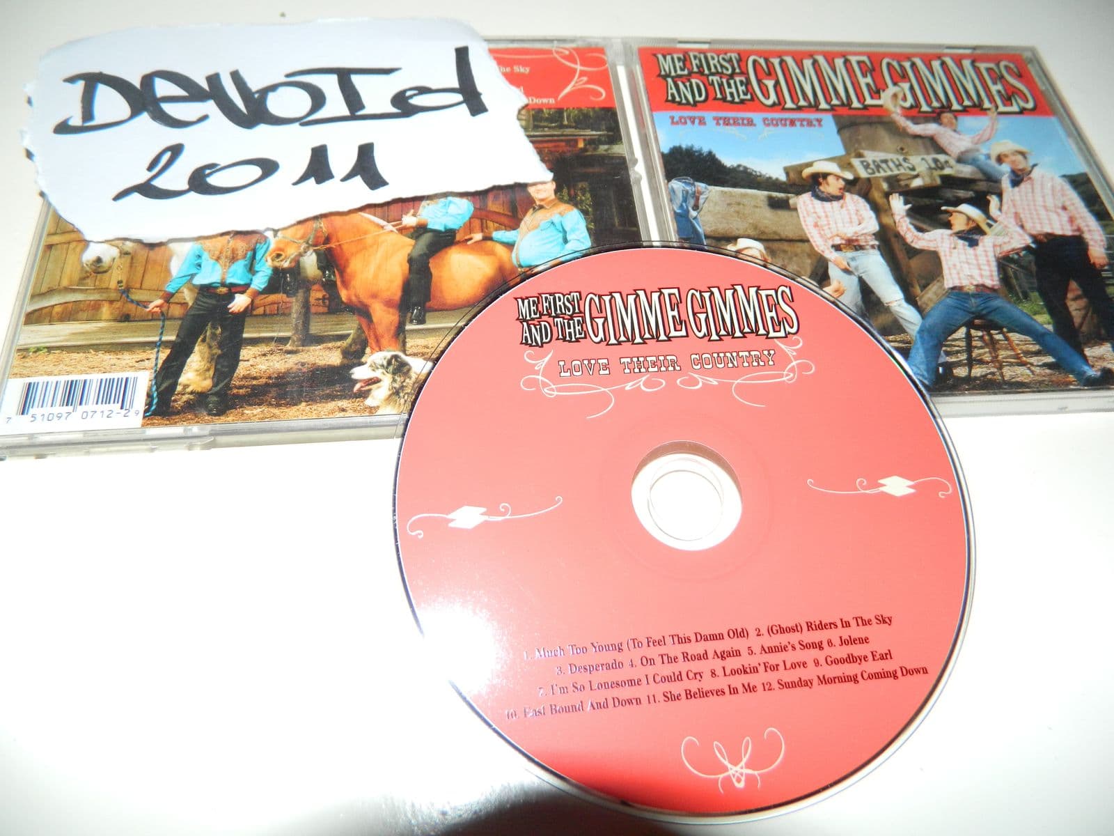 Me_First_And_The_Gimme_Gimmes-Love_Their_Country-CD-FLAC-2006-DeVOiD